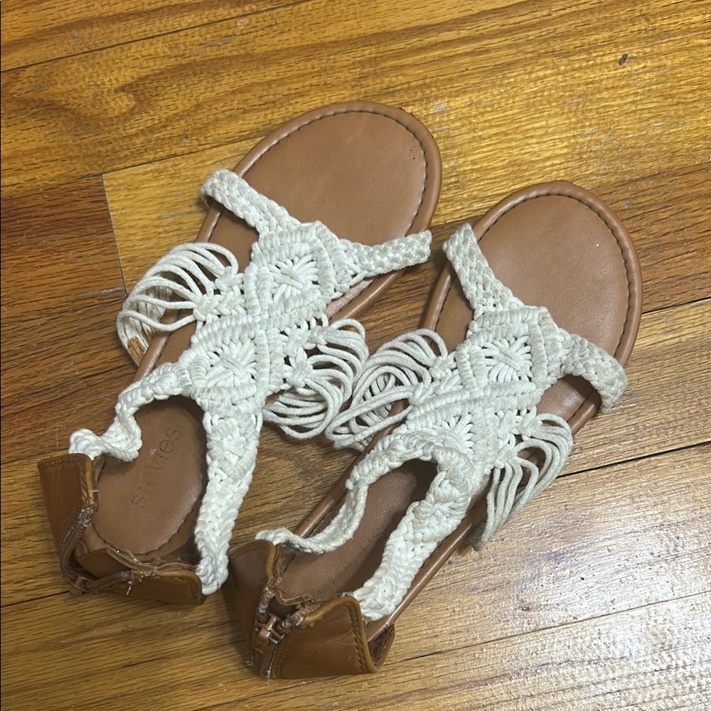 Women's Crochet Sandals in Cream